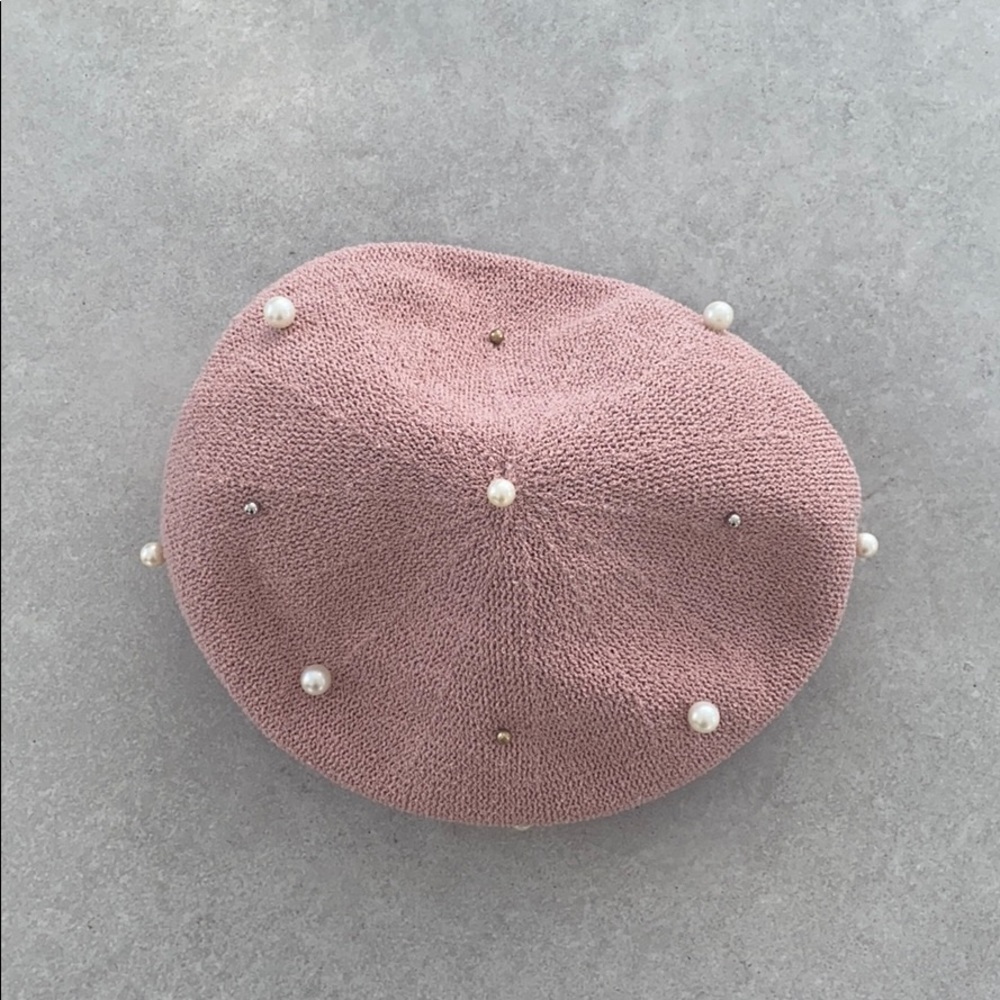 PINK BERET WITH PEARLS